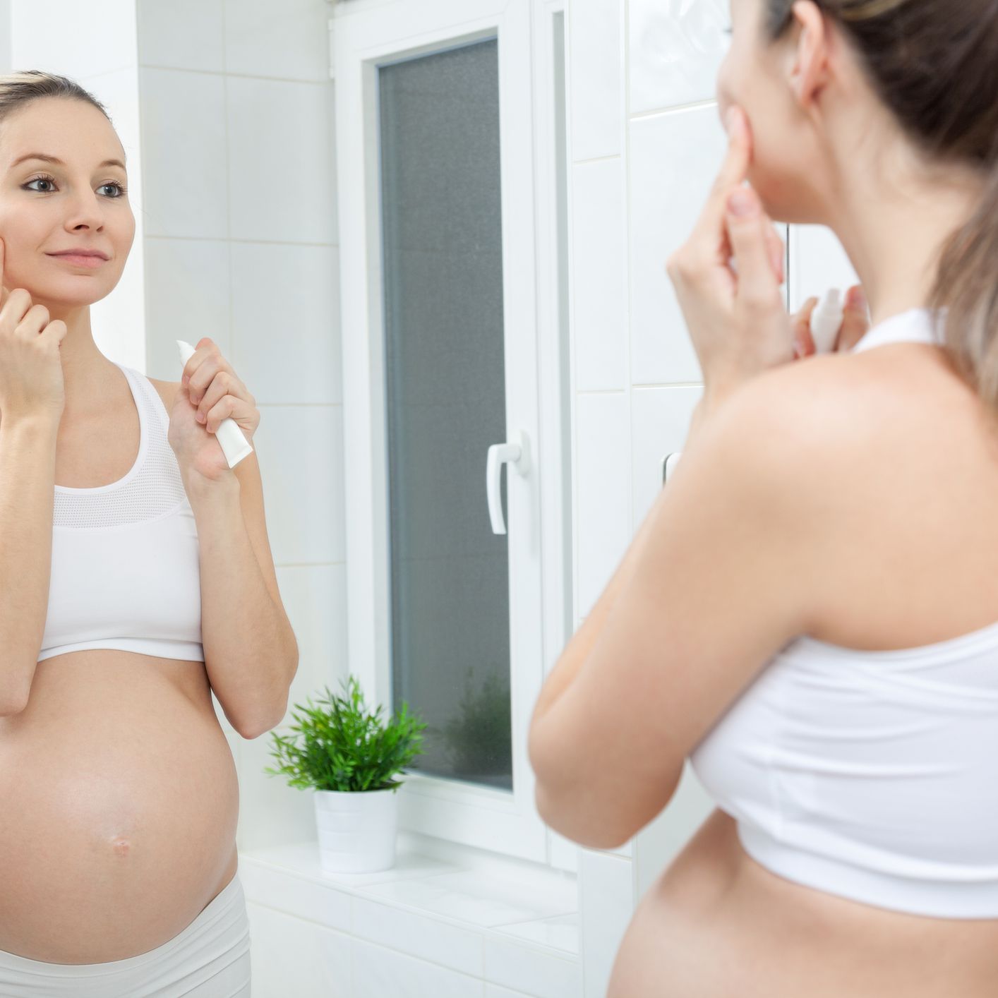 Acne in Pregnant Women: Major Causes and Treatment